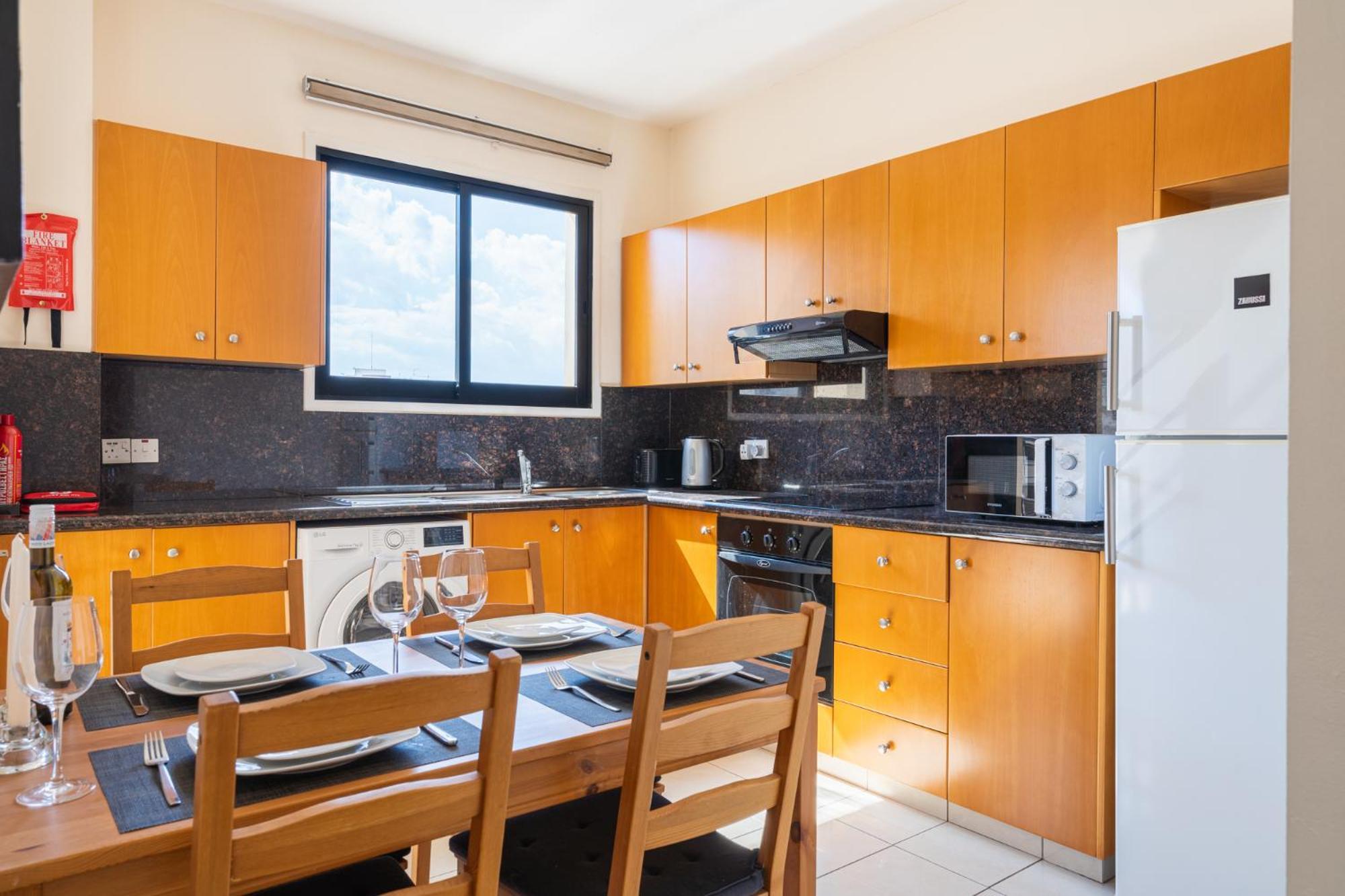 Cityden Larnaca Bagian luar foto
